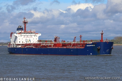 vessel LINNET IMO: 9236755, Oil Products Tanker