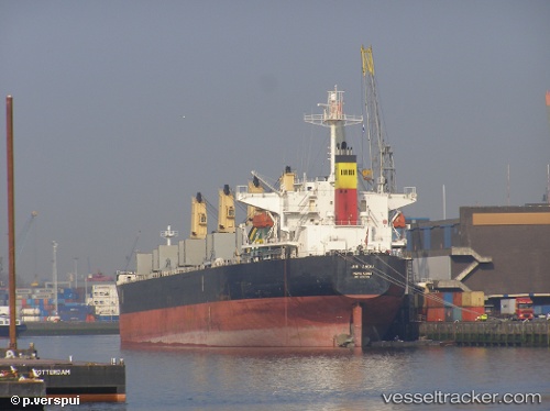 vessel ARIS LUCKY IMO: 9237216, Bulk Carrier