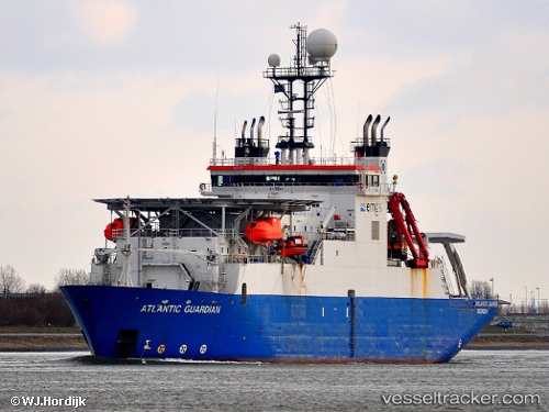 vessel Atlantic Guardian IMO: 9239355, Cable Layer
