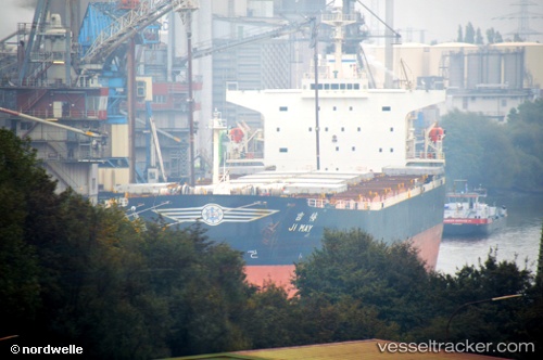 vessel Levantes IMO: 9244829, Bulk Carrier
