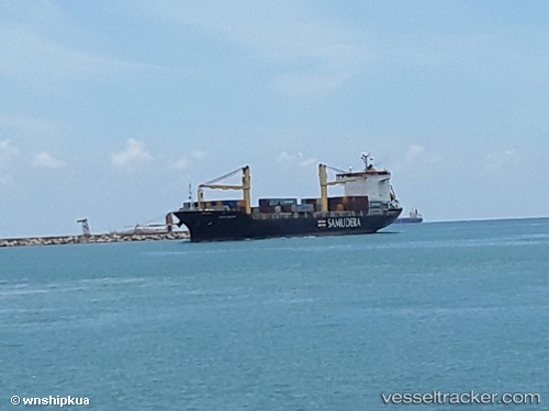 vessel Sinar Bintan IMO: 9250957, Container Ship
