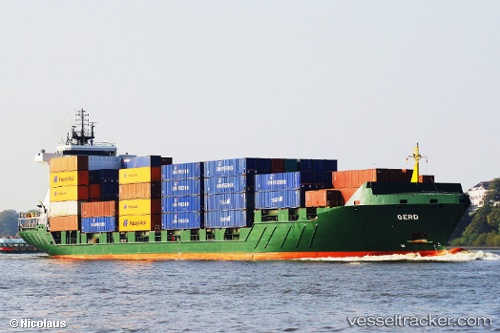 vessel '244086000' IMO: 9255749, 