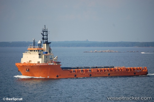 vessel '352978146' IMO: 9255957, 