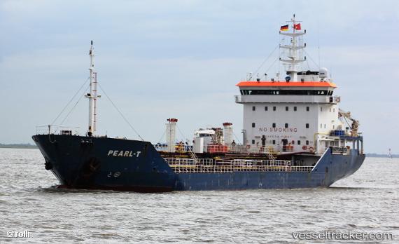 vessel Pearl T IMO: 9264166, Oil Products Tanker
