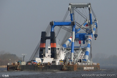 vessel Matador 3 IMO: 9272137, Crane Ship
