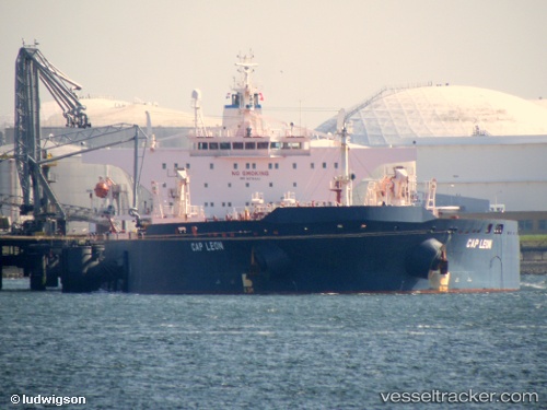 vessel NANDA DEVI IMO: 9274434, Crude Oil Tanker