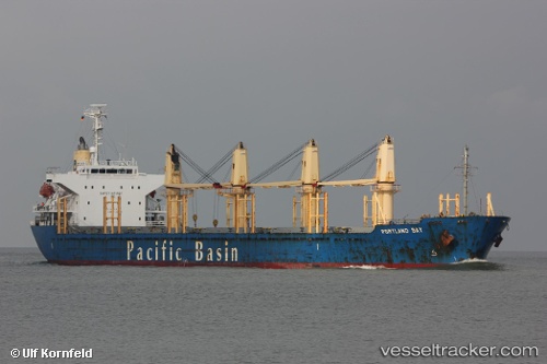 vessel Portland Bay IMO: 9276200, Bulk Carrier
