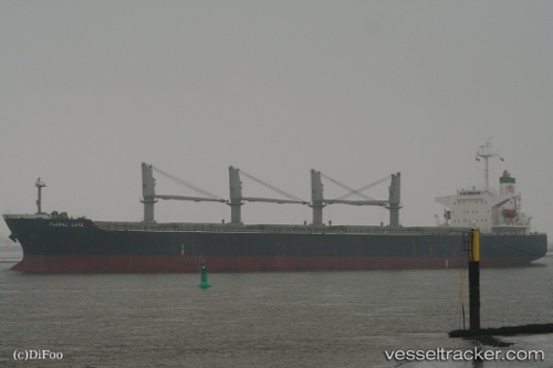 vessel Lumoso Raya IMO: 9277204, Bulk Carrier
