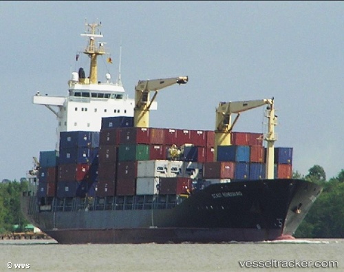 vessel BOSTON TRADER IMO: 9282168, Container Ship