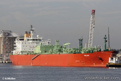 vessel '255626000' IMO: 9292216, 