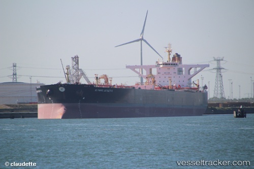 vessel LIANA IMO: 9292486, Crude Oil Tanker