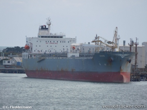 vessel VALIANTA IMO: 9294666, Chemical/Oil Products Tanker