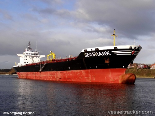 vessel Seashark IMO: 9298193, Oil Products Tanker
