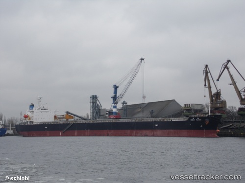 vessel LUCKY JOY IMO: 9304227, Bulk Carrier