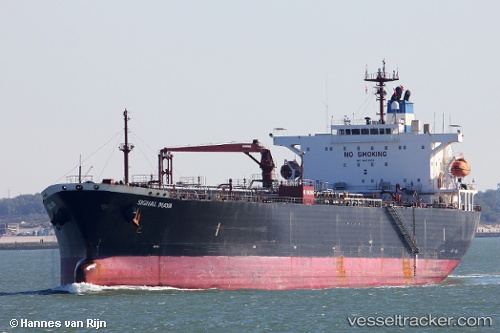 vessel Helen M IMO: 9308223, Oil Products Tanker
