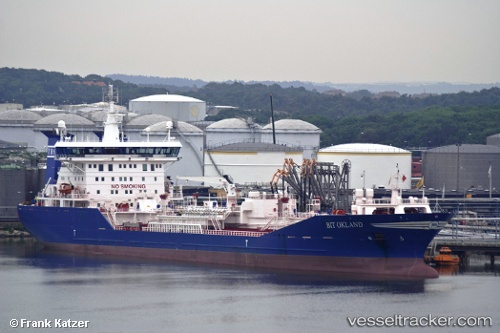 vessel GLOBAL DIGNITY IMO: 9309227, Chemical/Oil Products Tanker