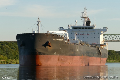 vessel Fsl Singapore IMO: 9311725, Oil Products Tanker
