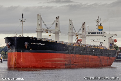 vessel Lowlands Opal IMO: 9317559, Bulk Carrier
