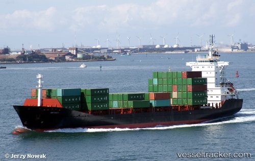 vessel VEGA VENTO IMO: 9319569, Container Ship