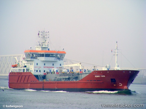 vessel Sarnia Cherie IMO: 9322164, Oil Products Tanker
