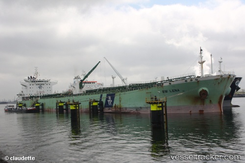 vessel PALOMA IMO: 9324318, Oil Products Tanker