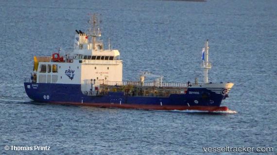 vessel Zefyros IMO: 9324382, Oil Products Tanker
