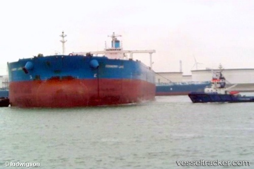 vessel Cosmerry Lake IMO: 9325037, Crude Oil Tanker
