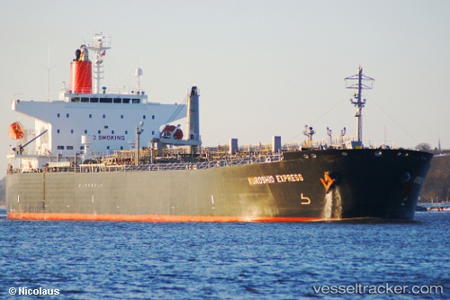 vessel Nave Dorado IMO: 9325336, Oil Products Tanker
