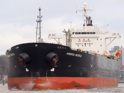 vessel Minerva Pacifica IMO: 9325831, Oil Products Tanker
