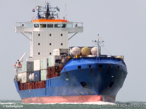 vessel '255805906' IMO: 9328625, 