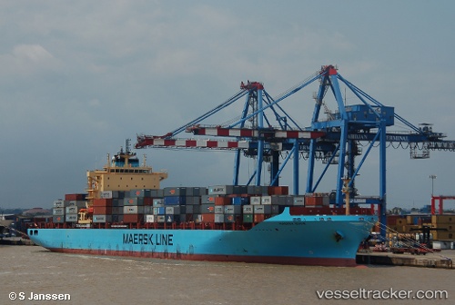 vessel Maersk Izmir IMO: 9348168, Container Ship
