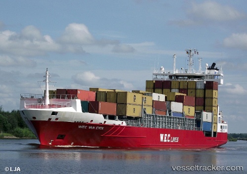 vessel 'MAX LOYALTY' IMO: 9354404, 