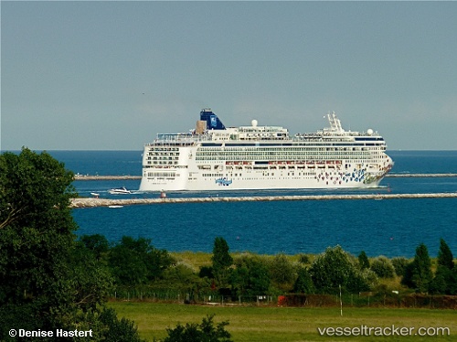 vessel Norwegian Gem IMO: 9355733, Cruise Ship
