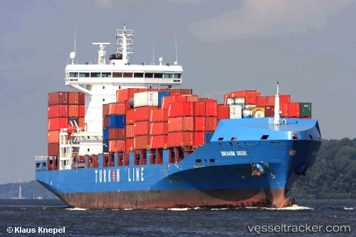 vessel '636019647' IMO: 9365843, 