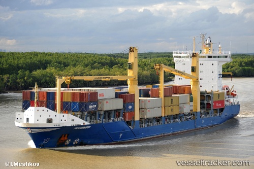vessel '275508000' IMO: 9366225, 