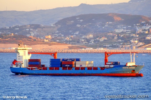 vessel '210216000' IMO: 9366500, 