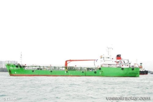 vessel Teresa Cosulich IMO: 9373577, Oil Products Tanker
