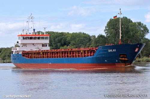 vessel '255806466' IMO: 9375903, 