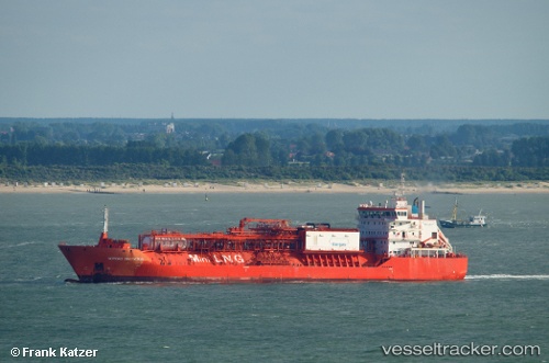 vessel CORAL FRASERI IMO: 9378278, Combination Gas Tanker (LNG/LPG)|LNG Tanker