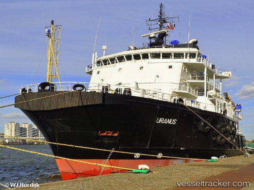 vessel Alp Guard IMO: 9398539, [tug.offshore_tug_supply]
