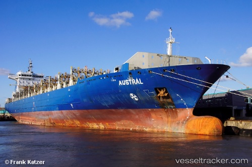 vessel Austral IMO: 9399777, Container Ship