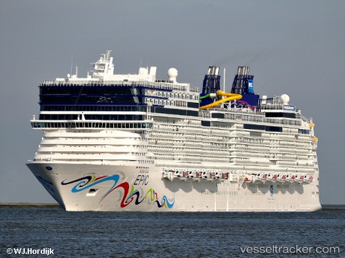 vessel Norwegian Epic IMO: 9410569, Cruise Ship
