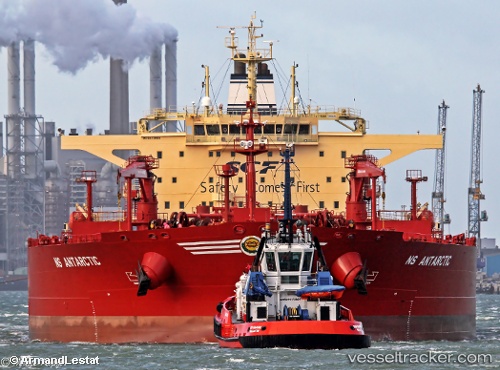 vessel ANTARKTIKA IMO: 9413559, Crude Oil Tanker