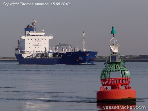 vessel 'PUNTA PIRAMIDES' IMO: 9421300, 