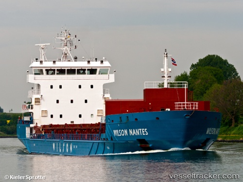 vessel '257698000' IMO: 9430973, 