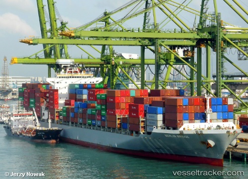 vessel Berlin Bridge IMO: 9492713, Container Ship
