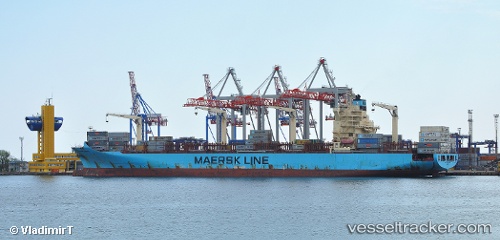 vessel Maersk Chennai IMO: 9525338, Container Ship

