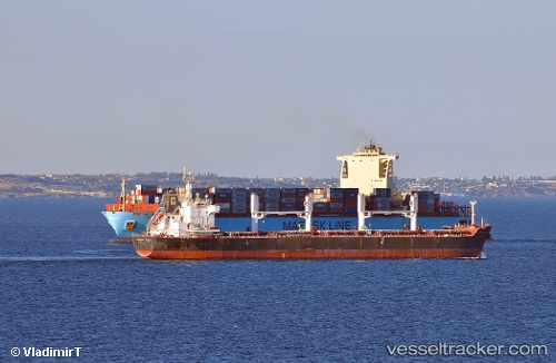 vessel Maersk Lamanai IMO: 9527051, Container Ship
