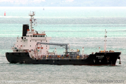 vessel Praise IMO: 9548811, Oil Products Tanker
