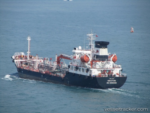vessel Alli IMO: 9558098, Oil Products Tanker
